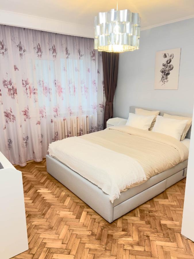 Oradea Comfort Corner Exterior photo